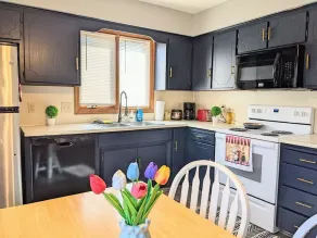 Cozy Retreat Steps Away from Omaha's Heart - Image 4