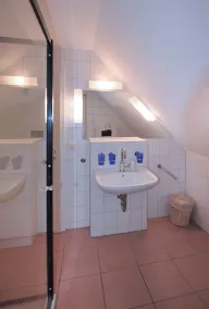 Muito Praia e Casa de Férias Arborizada Para até 6 Pessoas, Animais de Estimação e Wi-fi - Image 4