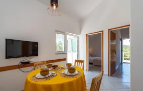 2 Bedroom Nice Home In Molat - Image 5