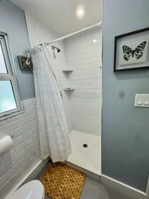 Lovely Garden Studio Cottage - Walk to Las Olas Blvd - 10 min drive to the Beach - Image 5