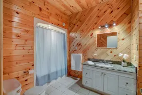 Indoor Saltwater Heated Pool w/ Tennis & Multi-Sport Court, Burk's Falls - Image 2
