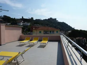 Soleado apartamento a 200 metros de la playa de Castiglione della Pescaia - Image 4