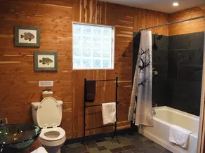 Four person getaway in the Heart of the RRG - Image 3
