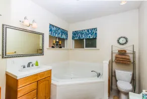 Family Retreat with Mountain Views ★ Entertainment Room ★ Hot tub - Image 2