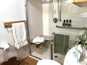 Magical Forest Cabin- Secluded Retreat Near Beach - Image 3