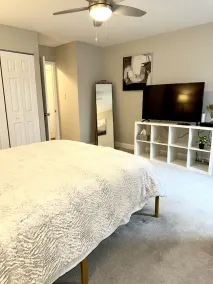Romantic Two Bedroom Condo - Image 5