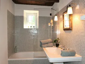 Beautiful  villa for 6 people with TV, terrace and pets allowed - Image 2