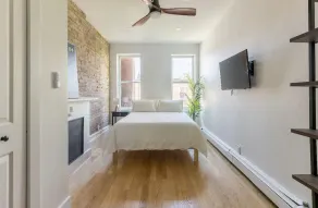 Penthouse Suite; Weekly cleanings, Fast WiFi, Washer/Dryer - Image 4