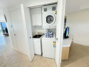 Resort Apartment in Maroochydore - Image 2