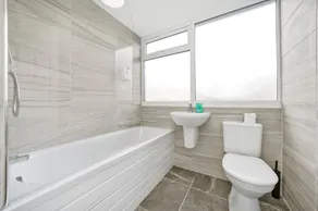 Cosy 3 Bedroom with Free Parking, Garden and Smart TV with Netflix by Yoko Property - Image 3