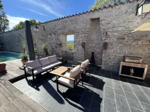 Le Mas de Jalès: A blend of traditional stonework and contemporary art - Image 5