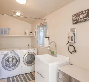 3827 Betsy's Nest - Adorable Monterey Cottage - Image 3