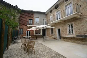 Country mansion on the hills - Image 4