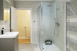 Charming 3BD Cotswolds Family Retreat - Image 2