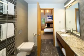Gorgeous Slopeside Luxury 4/4 Walk to Village, shopping / Dining. Vues prt HotTub - Image 3
