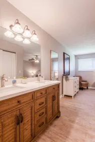 3B Townhouse 5min to Liberty Hospital Voice of America Park - Image 3