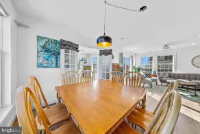 Cozy Waterfront views 4 bedroom house in Charming Mystic Island - GUEST FAVORITE - Image 5
