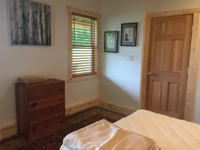 Amazing lake views & access,HotTub & sauna, quality game Rm. 230-10 star Reviews - Image 5