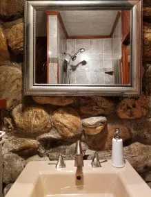 Located in one of the nations most desireable vacation spots. - Image 5