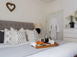 Sunday Times \"UK Best Coastal Holiday Cottages\" 10 Secs Walk from Sandy Beaches - Image 4