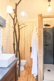 Chalet with Jacuzzi and wood-burning stove - Image 4