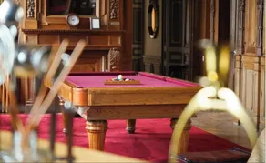 Remarkable neo-classical château in Maine-et-Loire - Image 3