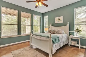 Enjoy a day on the lake or at your own private pool! - Image 4