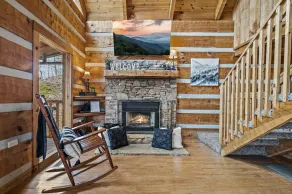 Romantic-Hot Tub-Dog Friendly-Private-Convenient - Image 4