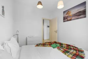 Blue Apartment near Shopping City Brasov - Image 4