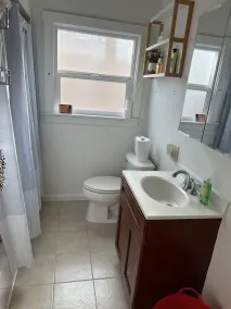 Spacious Home near Downtown San Leandro - Image 2
