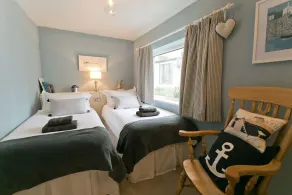 Glascoed - sleeps 4 guests  in 2 bedrooms - Image 5