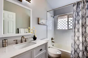 ★ Enkel Incheckning ★ By Downtown Littleton ★ Full Kitchen ★ - Image 4