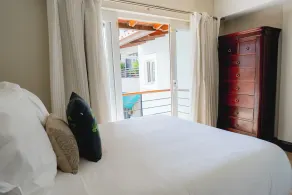 Private Colonial Casco | 3 Suites + 2 Parkings - Image 3