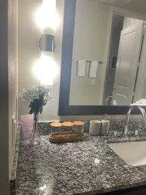 Dora’s place l<br>Luxury one bedroom apartment - Image 5