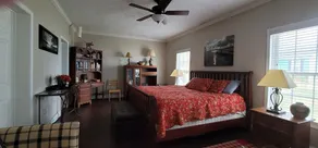 Quiet Cape Waterfront Home - Image 5