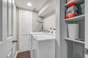 Renoverad stor bungalow bara kvarter från ND och Eddy Street - Image 2