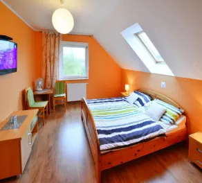 Holiday apartment, 2 bedrooms, garden, bicycles - Image 4