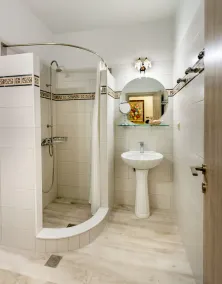 Lefkas Blue Three-Bedroom Suite   near to the town and close to the beach. - Image 2