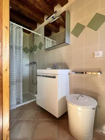 Gîtes 3 chambres -Piscine -Vue sur la vallée de l'Orb - Image 2