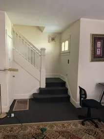 Budget Spacious townhome with Gigabit Internet - Image 2