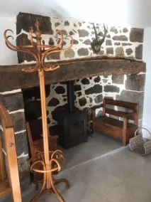 Traditional Cantal house recently renovated - Image 2