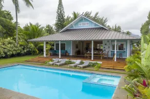 Gorgeous Renovated 1937 Plantation Style Beach House 50 Steps to the Center of the Beach home - Image 4