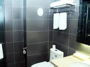 GreenTree Inn Lvliang Xiaoyi City Fuqian Street Hotel - Image 2