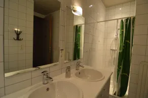 Teuven Farmhouse for 24 Guests - Image 4