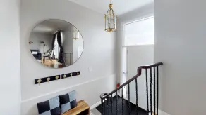 CHARMING THREE BEDROOM FLAT - Image 2