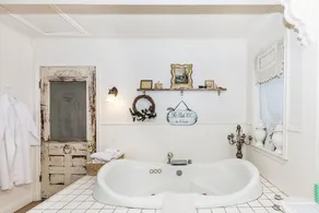 Binky's Summer Afternoon Studio Bedroom Cottage by RedAwning - Image 2