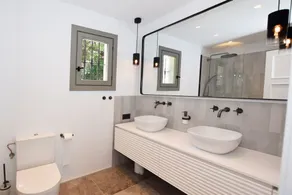 Renovierte Villa mit atemberaubendem Blick auf die Playa de los Alemanes. Für bis zu 10 Personen. - Image 3