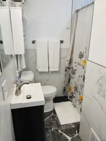 1: a klass hyra 4 sovrum hus - Image 3