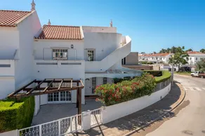 Belle maison de 6 chambres, 5 salles de bains et piscine à deux pas de la plage - Image 5