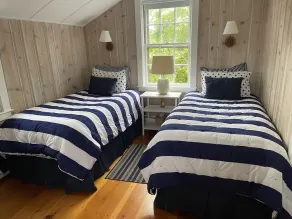 Charming 2 bedroom, 2 bath home with water views and steps to private beach - Image 5